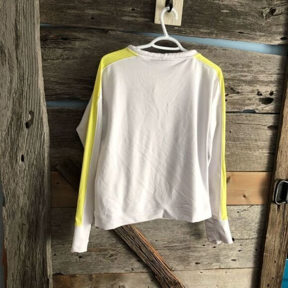 UNDER Armour Size Med White, high collar, yellow mesh sleeve pull over - Picture 3 of 5